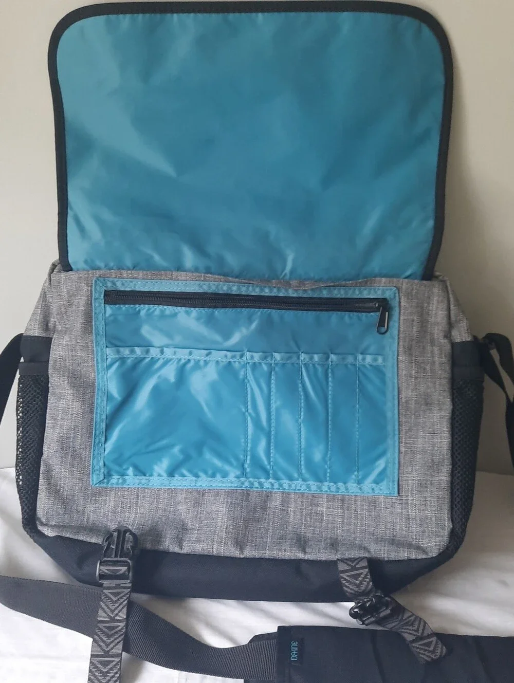 DAKINE Carly Messenger 15L Commuter Laptop Bag Grey/Blue
